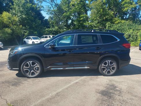 New 2026 Subaru Ascent Limited AWD/4WD image 2