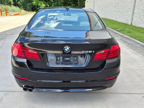 Used 2012 BMW 528i xDrive Sedan AWD/4WD image 6
