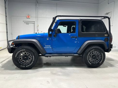 Used 2012 Jeep Wrangler Sport image 12
