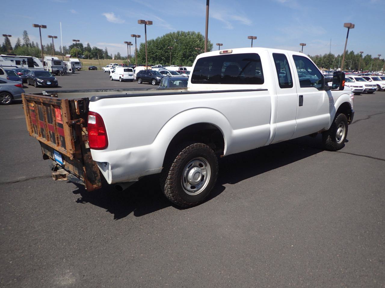 Used 2016 Ford F250 XL w/ Power Equipment Group AWD/4WD image 5