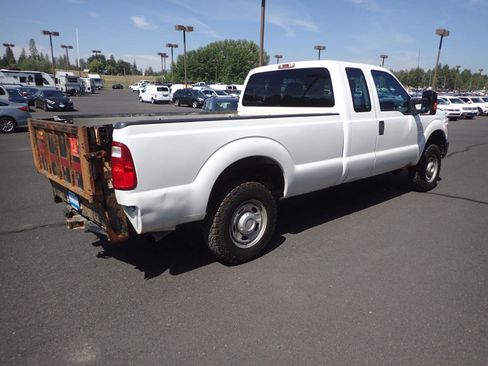 Used 2016 Ford F250 XL w/ Power Equipment Group AWD/4WD image 5