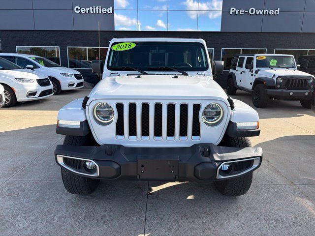 Used 2018 Jeep Wrangler Unlimited Sahara w/ Uconnect 4C Nav & Sound Group AWD/4WD image 2