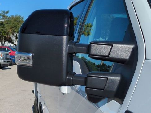 New 2026 Ford F250 Lariat w/ FX4 Off-Road Package AWD/4WD image 12