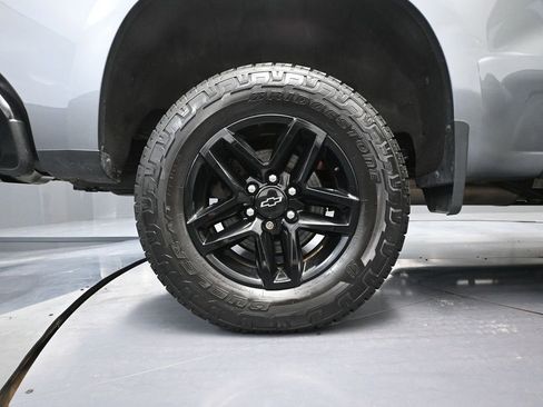 Used 2020 Chevrolet Silverado 1500 LT Trail Boss w/ Convenience Package image 16