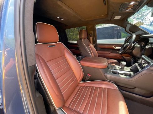 Used 2024 GMC Sierra 1500 Denali Ultimate image 4