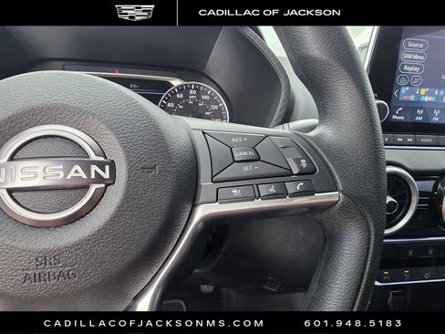 Used 2025 Nissan Sentra SV FWD image 12