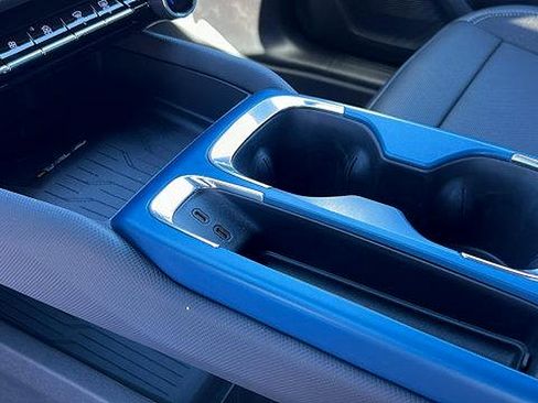 New 2026 Chevrolet Equinox EV LT w/ Convenience Package II image 20