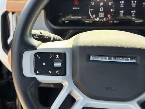 Used 2024 Land Rover Defender 130 X-Dynamic SE AWD/4WD image 23