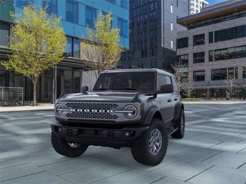 New 2025 Ford Bronco Badlands image 2
