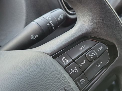 Used 2025 RAM ProMaster 2500 w/ Convenience Group image 11