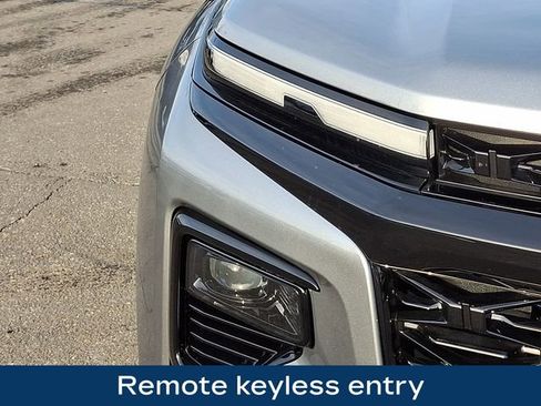 Used 2025 Chevrolet Traverse RS w/ LPO, Floor Liner Package image 12