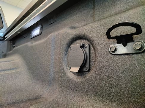 New 2026 Nissan Frontier SV image 14