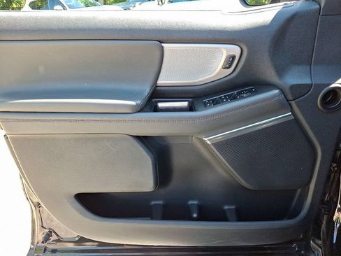 Used 2025 Ford Expedition Max Active AWD/4WD image 13