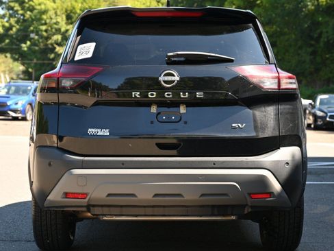Used 2023 Nissan Rogue SV FWD image 4
