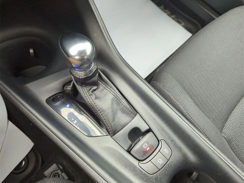 Used 2018 Toyota C-HR XLE image 20