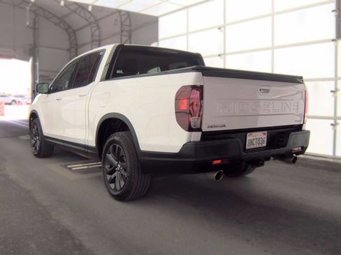 Used 2024 Honda Ridgeline Sport image 5