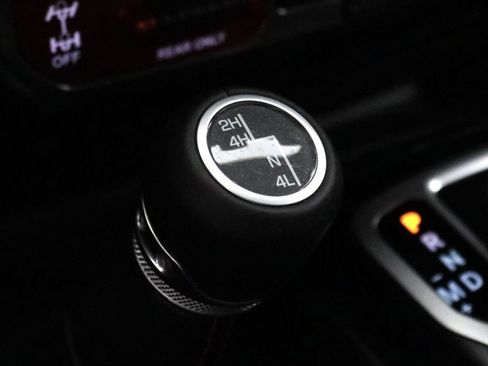 Used 2018 Jeep Wrangler Unlimited Rubicon AWD/4WD image 28