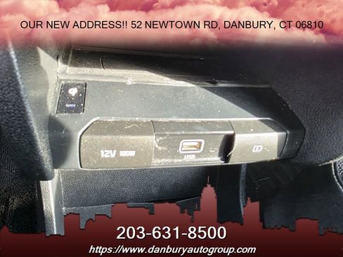 Used 2022 Kia Niro EX w/ Cold Weather Package image 8