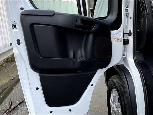 New 2025 RAM ProMaster 2500 w/ Quick Order Package 22G SLT image 20