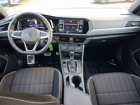 Certified 2024 Volkswagen Jetta Sport FWD image 9