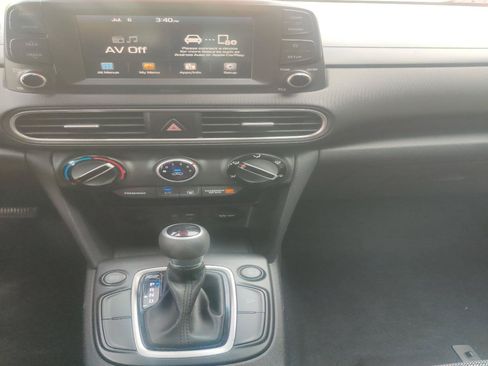 Used 2019 Hyundai Kona SE AWD/4WD image 10