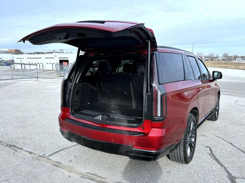 Used 2025 Cadillac Escalade Sport Platinum image 23