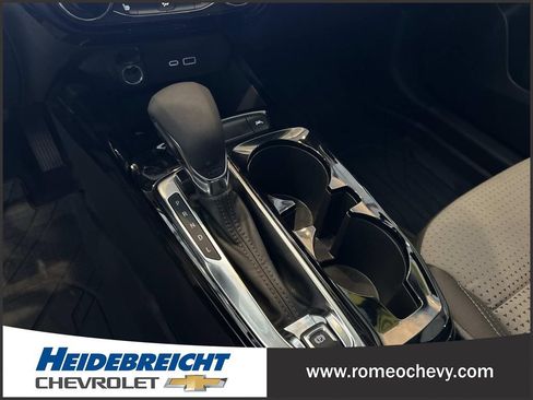 Used 2024 Chevrolet Trax LT w/ Driver Confidence Package FWD image 24