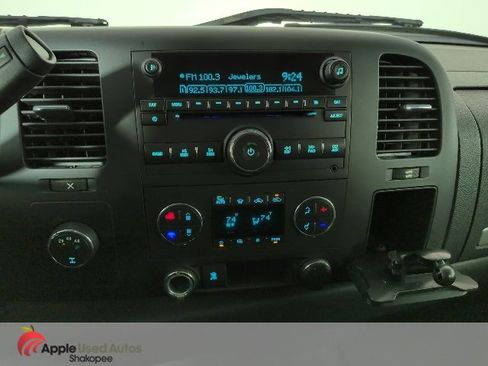 Used 2010 Chevrolet Silverado 2500 LT w/ Interior Plus Package image 16