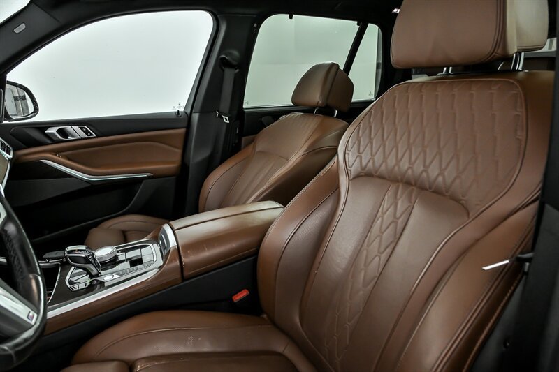 Used 2023 BMW X5 M50i w/ Executive Package AWD/4WD image 19