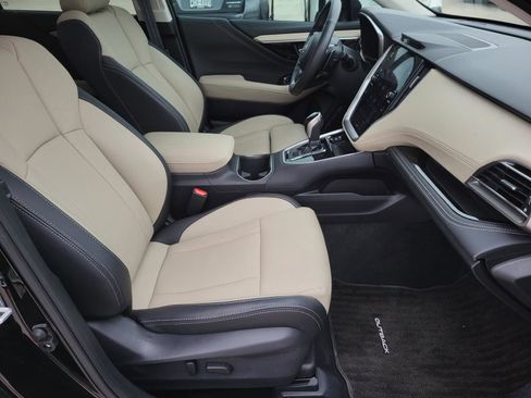Certified 2025 Subaru Outback Limited XT image 9