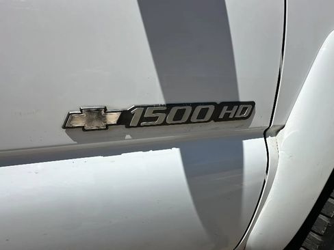 Used 2006 Chevrolet Silverado 1500 LT RWD image 8