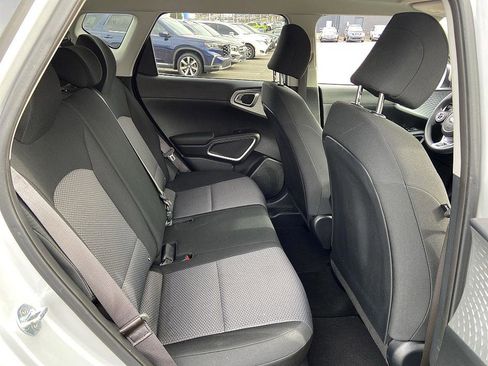 Used 2021 Kia Soul LX image 17