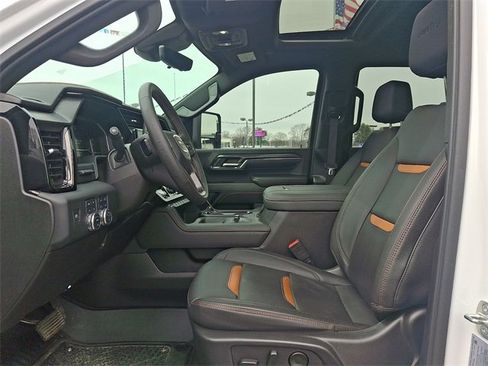Used 2024 GMC Sierra 2500 AT4 w/ AT4 Premium Plus Package image 13