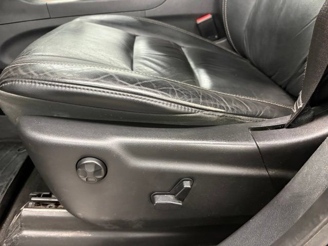 Used 2015 Jeep Grand Cherokee Limited AWD/4WD image 16