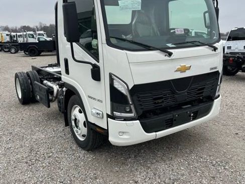 New 2025 Chevrolet Low Cab Forward 5500 XD RWD image 3