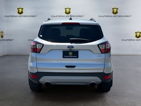 Used 2018 Ford Escape SE FWD image 4