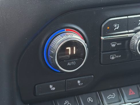 Used 2019 Chevrolet Silverado 1500 RST w/ All-Star Edition image 27