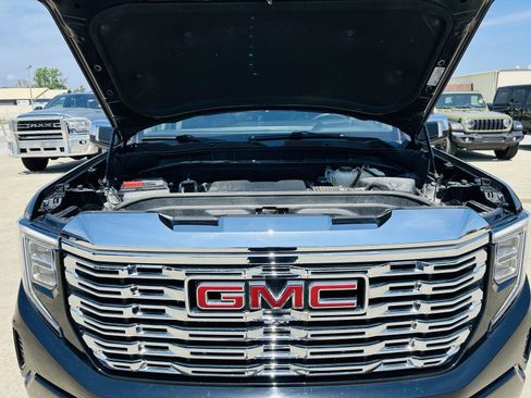 Used 2023 GMC Sierra 1500 Denali w/ Technology Package AWD/4WD image 48