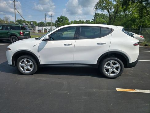 Used 2024 Dodge Hornet GT w/ Cold Weather Group AWD/4WD image 8