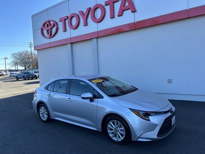 Used 2025 Toyota Corolla LE