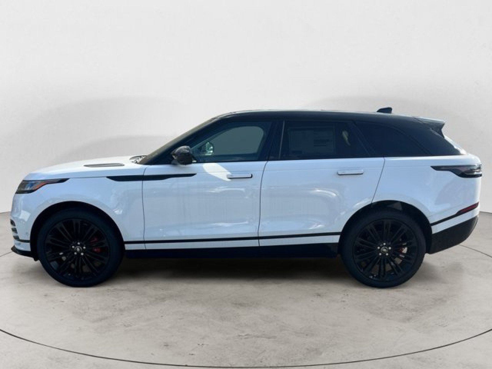 Certified 2025 Land Rover Range Rover Velar Dynamic SE AWD/4WD image 7