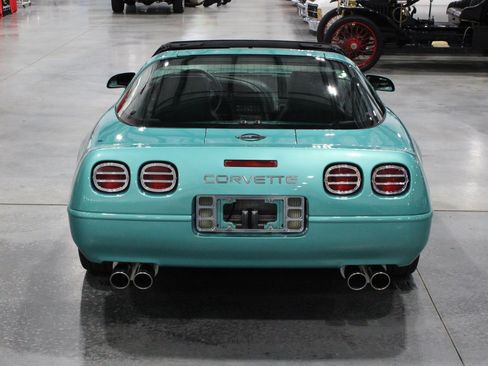 Used 1991 Chevrolet Corvette Coupe RWD image 5