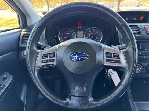 Used 2014 Subaru Crosstrek 2.0i Premium w/ Moonroof Package image 18