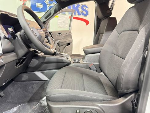 New 2026 GMC Canyon Elevation w/ Convenience Package image 9