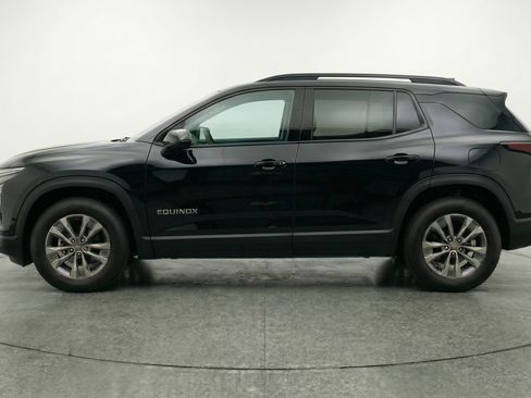 Used 2025 Chevrolet Equinox LT image 5