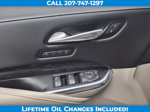 Used 2022 Cadillac XT4 Premium Luxury w/ Enhanced Visibility Package image 11