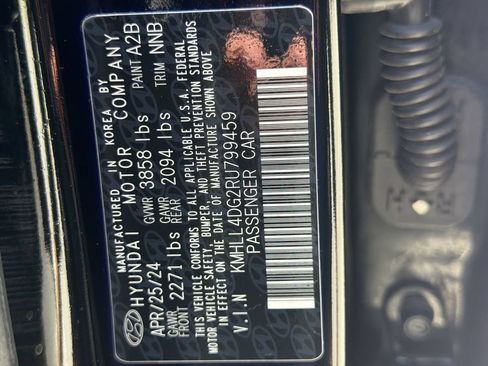 Used 2024 Hyundai Elantra SE FWD image 26