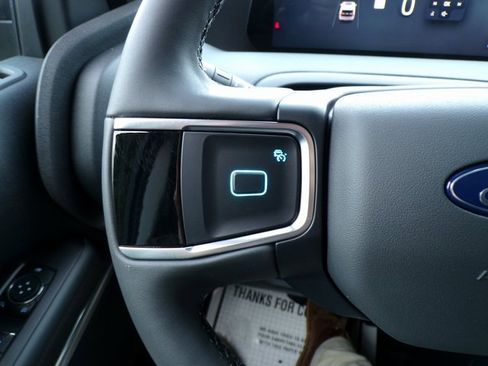 New 2025 Ford Expedition Active image 23