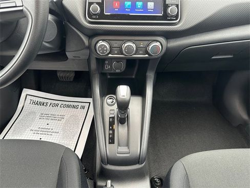 New 2025 Nissan Kicks Play S image 11