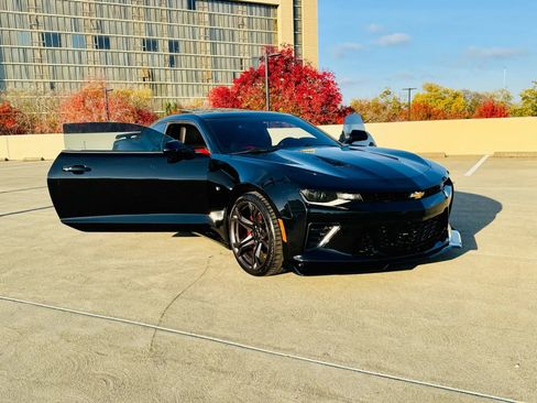 Used 2016 Chevrolet Camaro SS image 48